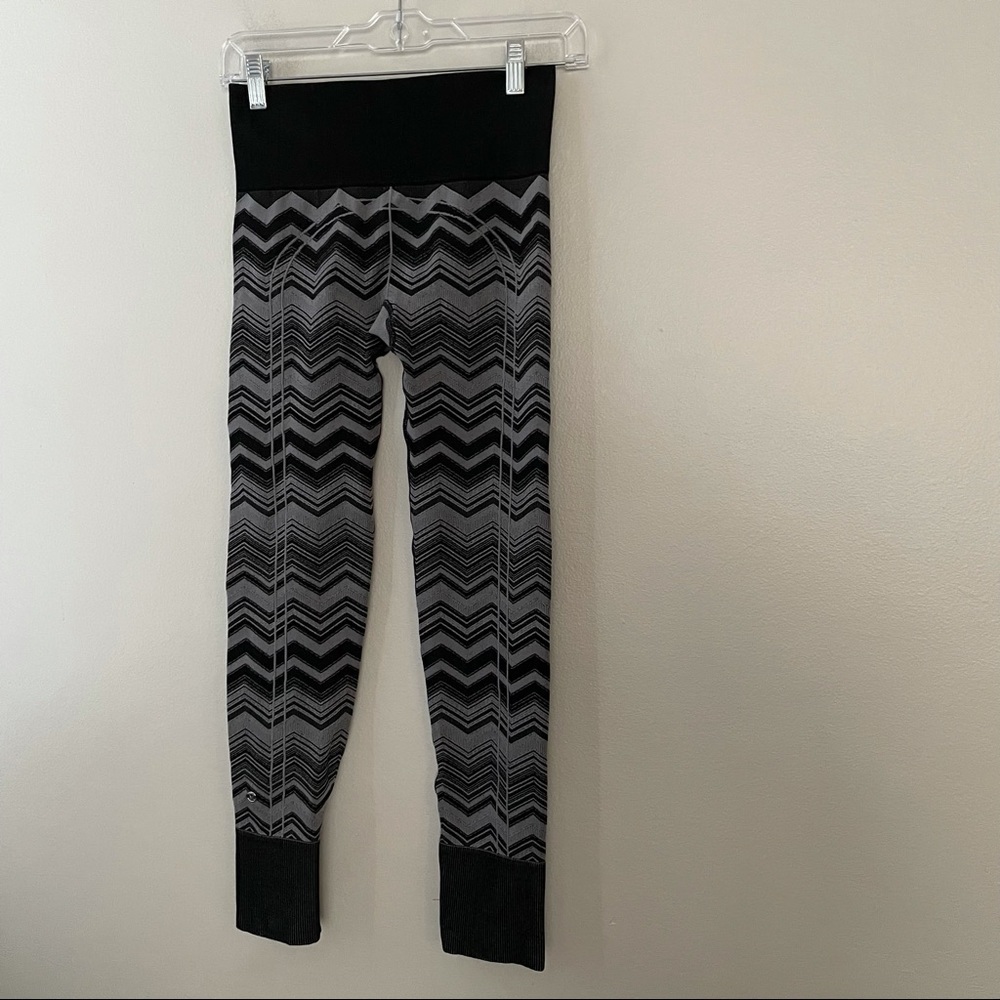Lululemon Leggings - Picture 4 of 8